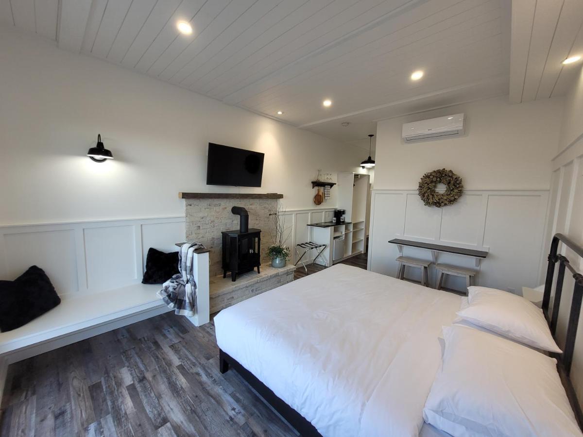 Autumn Lane B&B, Farmhouse Elegance & Stunning Lakeviews West Kelowna Luaran gambar