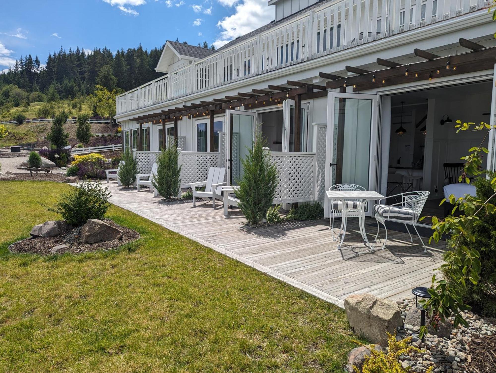 Autumn Lane B&B, Farmhouse Elegance & Stunning Lakeviews West Kelowna Luaran gambar