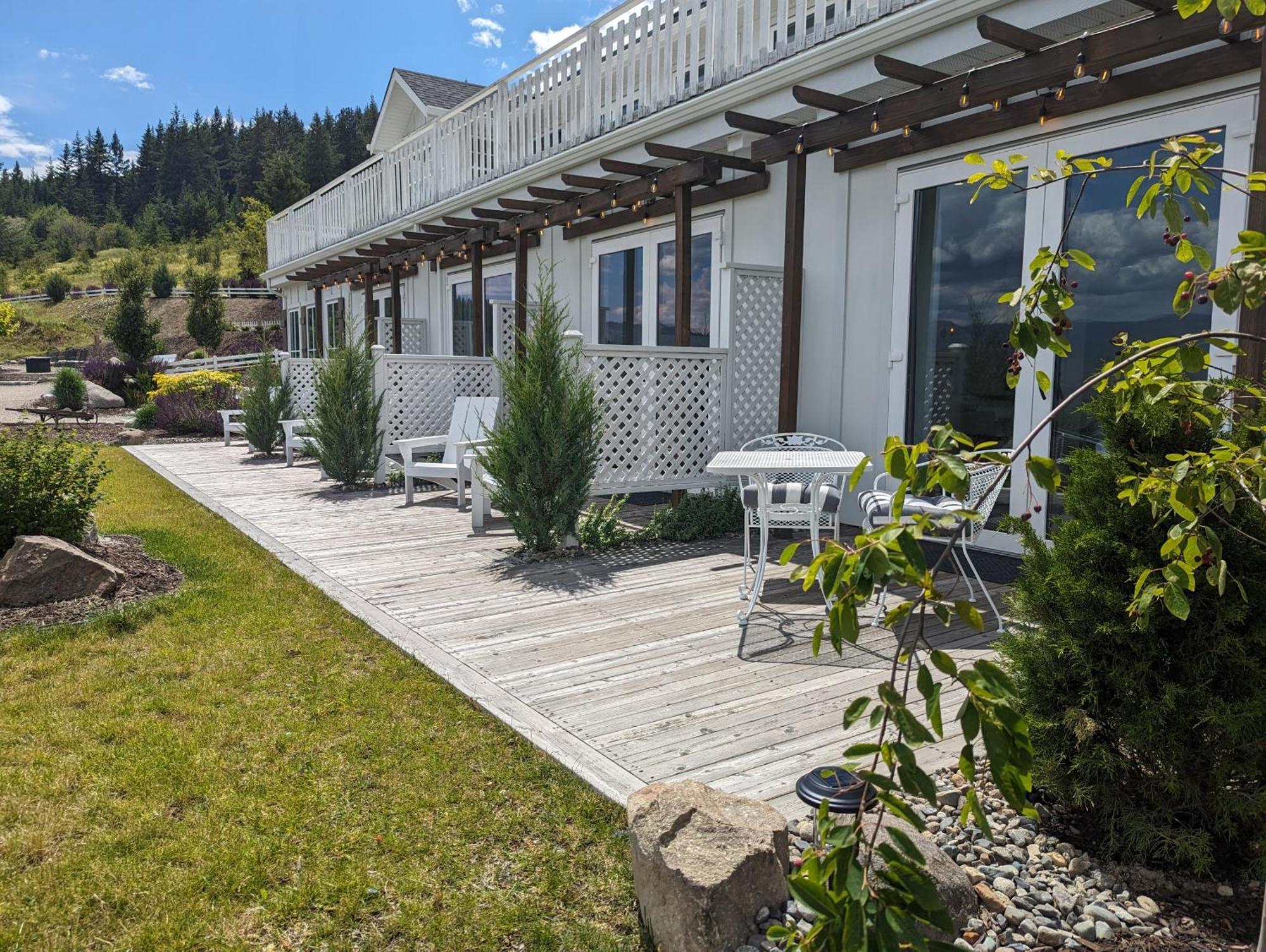 Autumn Lane B&B, Farmhouse Elegance & Stunning Lakeviews West Kelowna Luaran gambar