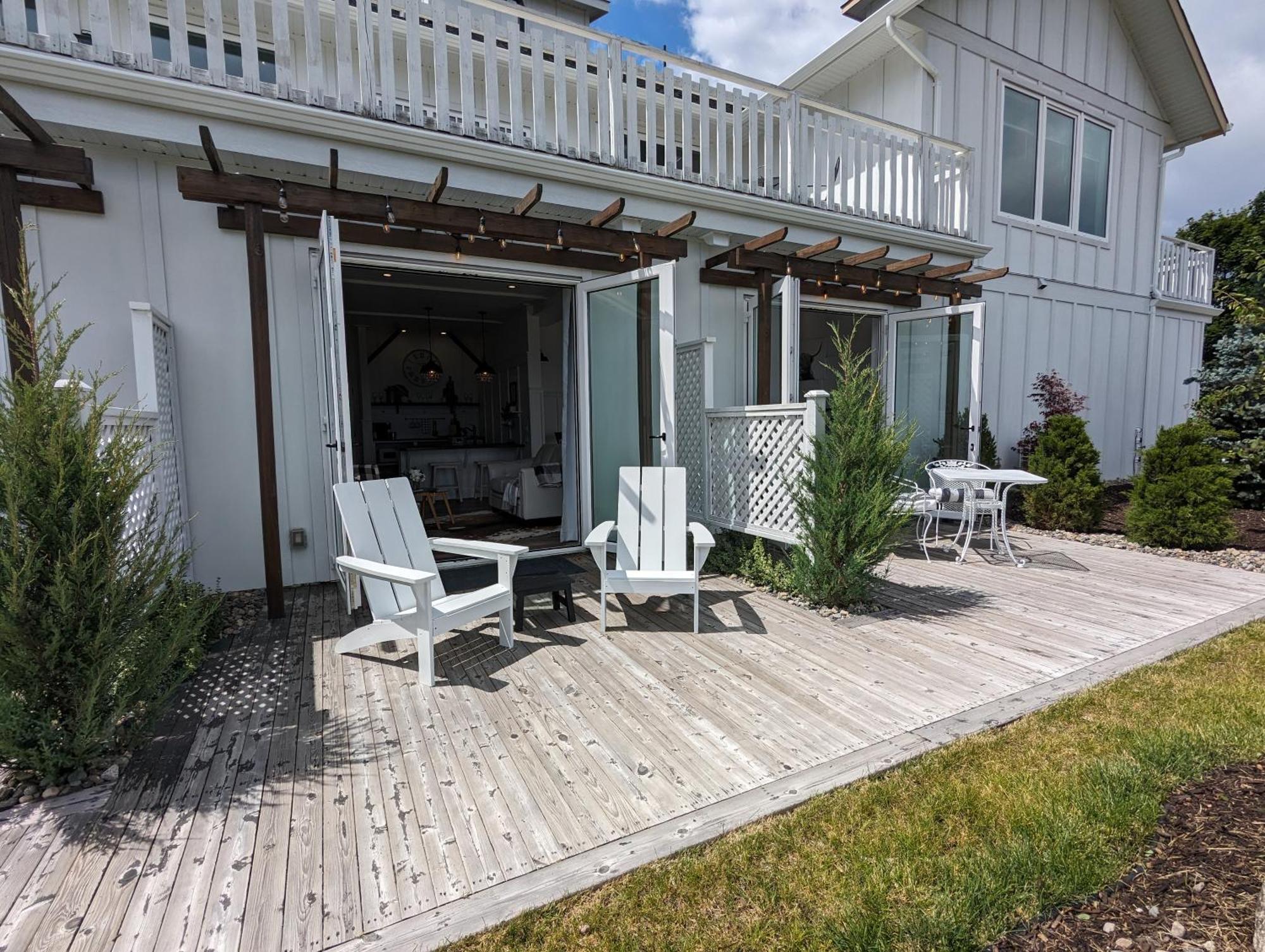 Autumn Lane B&B, Farmhouse Elegance & Stunning Lakeviews West Kelowna Luaran gambar