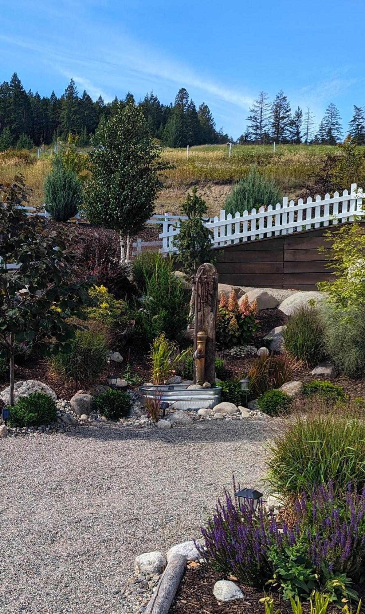 Autumn Lane B&B, Farmhouse Elegance & Stunning Lakeviews West Kelowna Luaran gambar